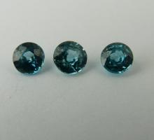 Pierres prcieuses et pierres fines de couleurs Zircon bleu du CAMBODGE