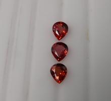 Pierres prcieuses et pierres fines de couleurs Saphir rouge poire