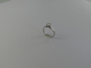 Bague solitaire diamant